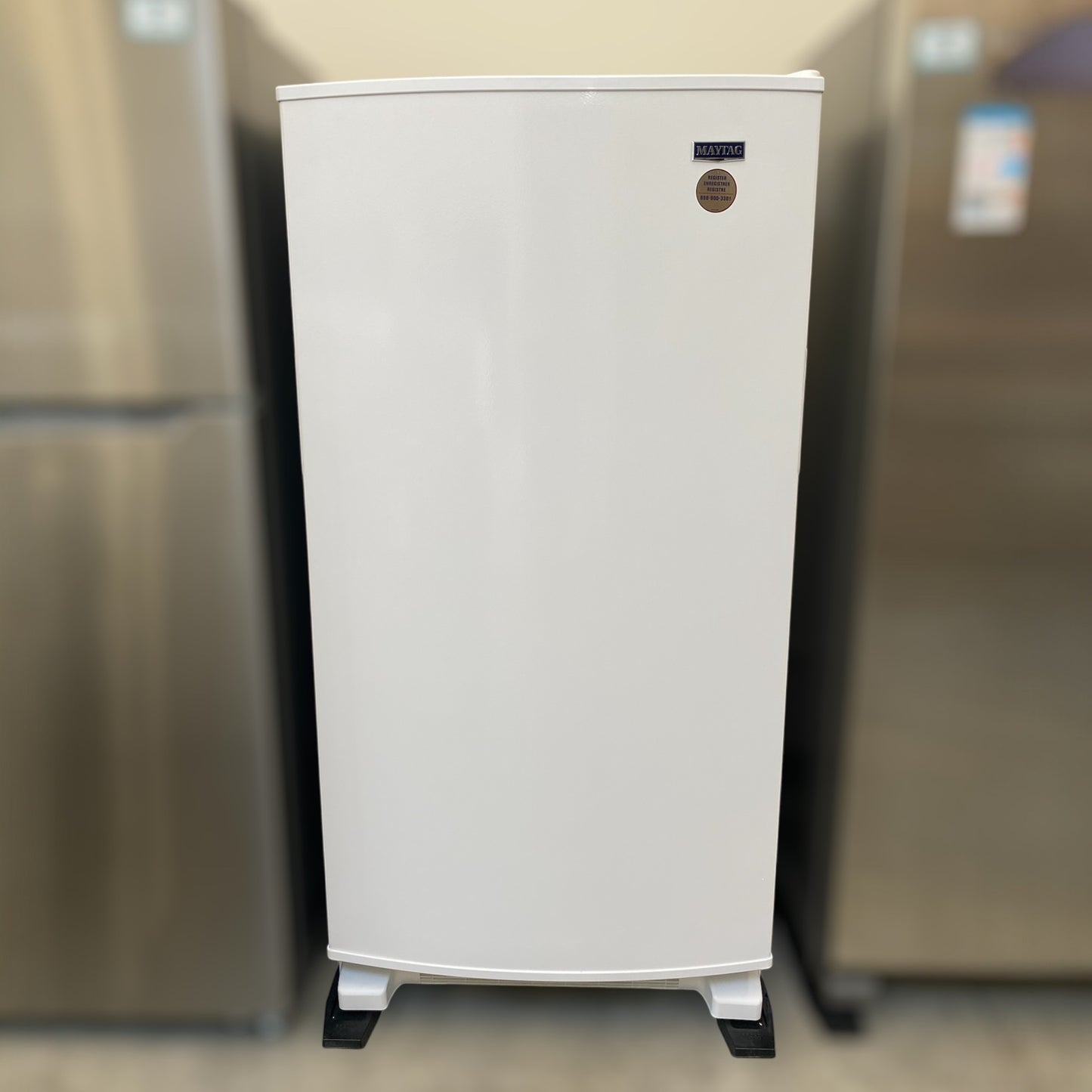 Maytag - MZF34X16DW - 16 cu. ft. Frost-Free Upright Freezer with FastFreeze Option (White)