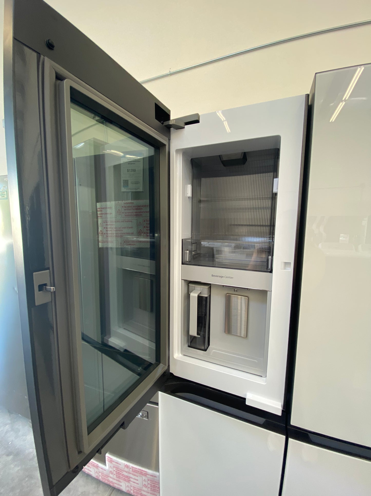 Samsung - RF29DB970012AA - 29 Cu. Ft. Bespoke 4‑Door Flex™ Refrigerator with Family Hub