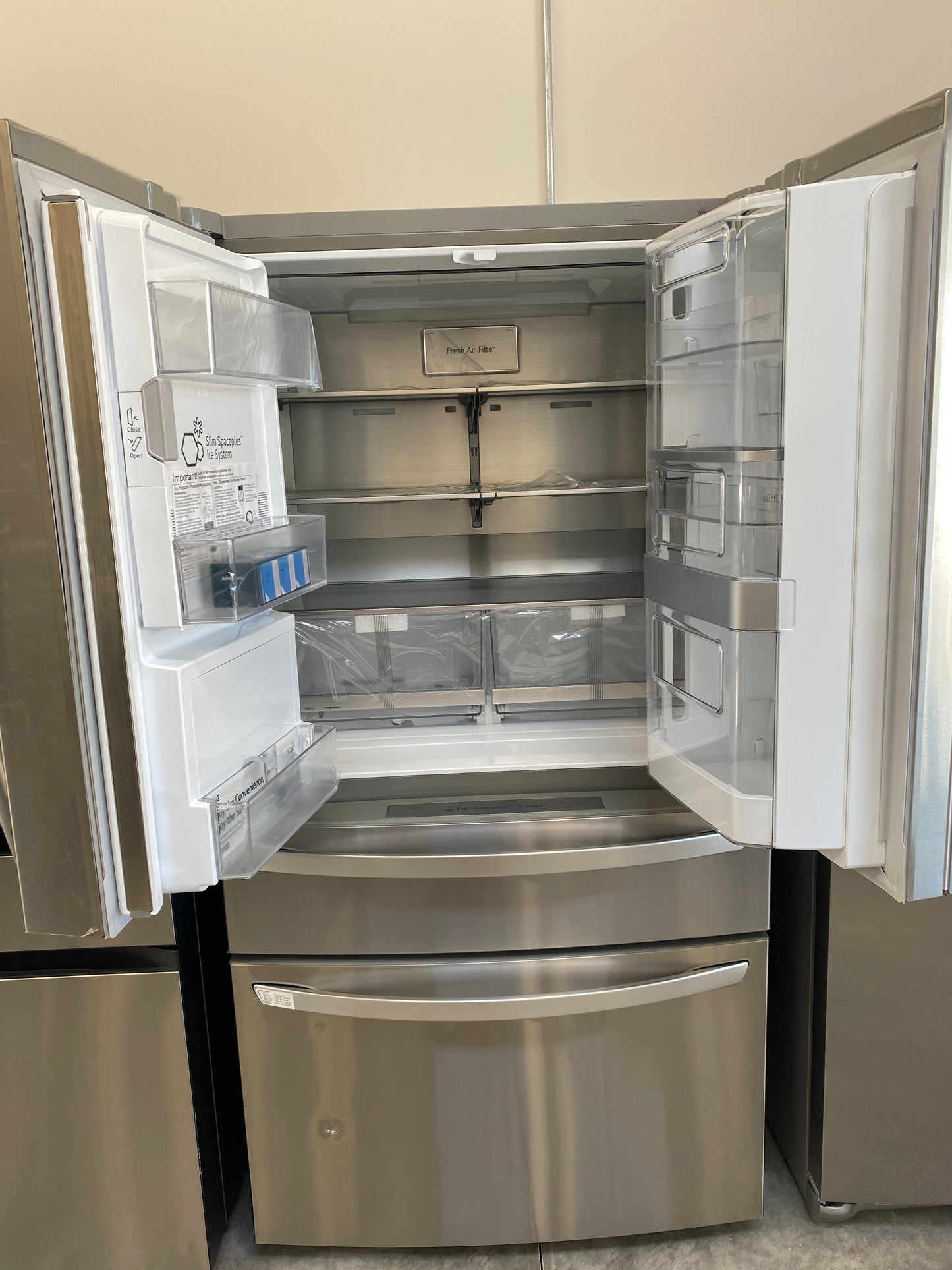 LG - LRMDC2306S - 23 cu. ft. Smart Counter-Depth Refrigerator with Craft Iceā¢