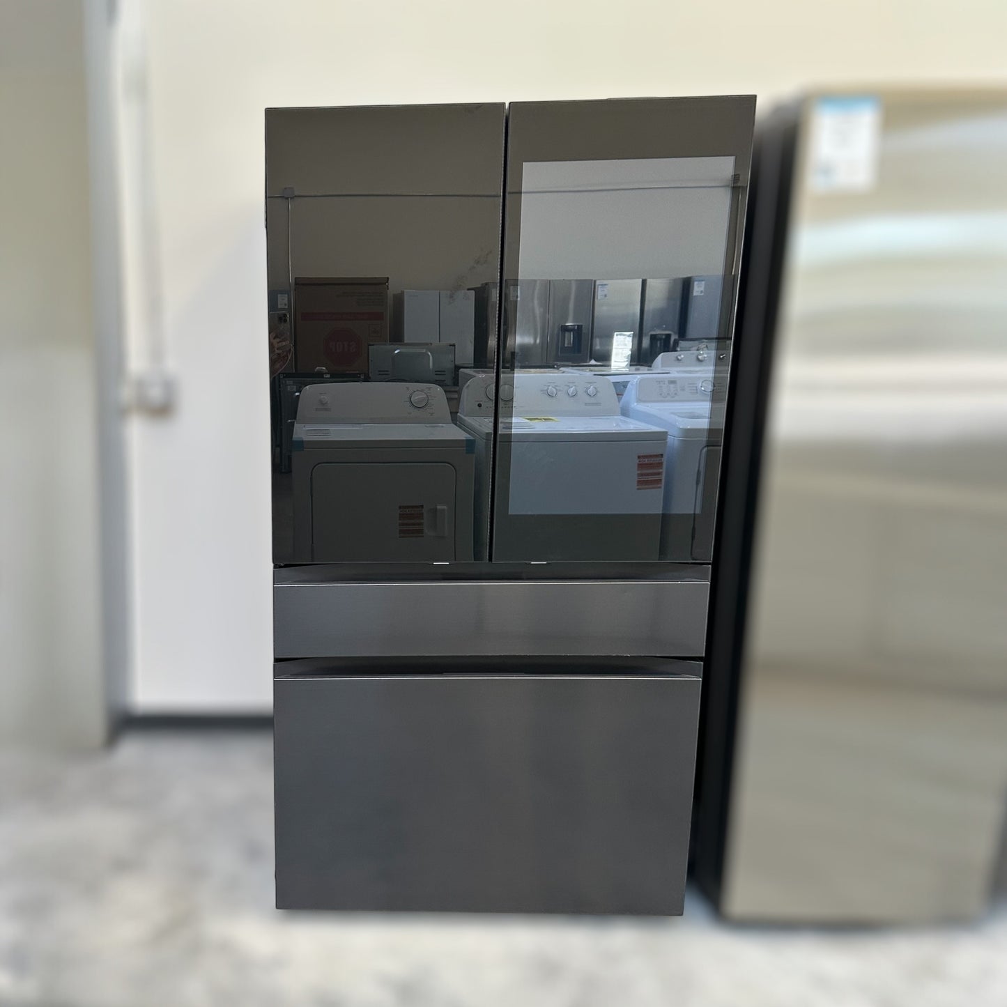 Samsung - RF90F29AECEAA - 28.6 Cu Ft Bespoke 4‑Door French‑Door Refrigerator with AI Family Hub™+ & AI Vision Inside™