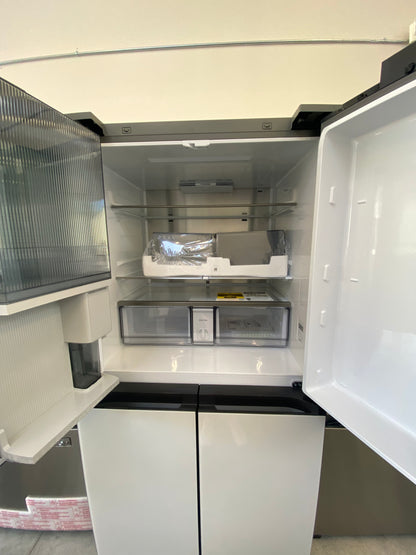 Samsung - RF29DB970012AA - 29 Cu. Ft. Bespoke 4‑Door Flex™ Refrigerator with Family Hub