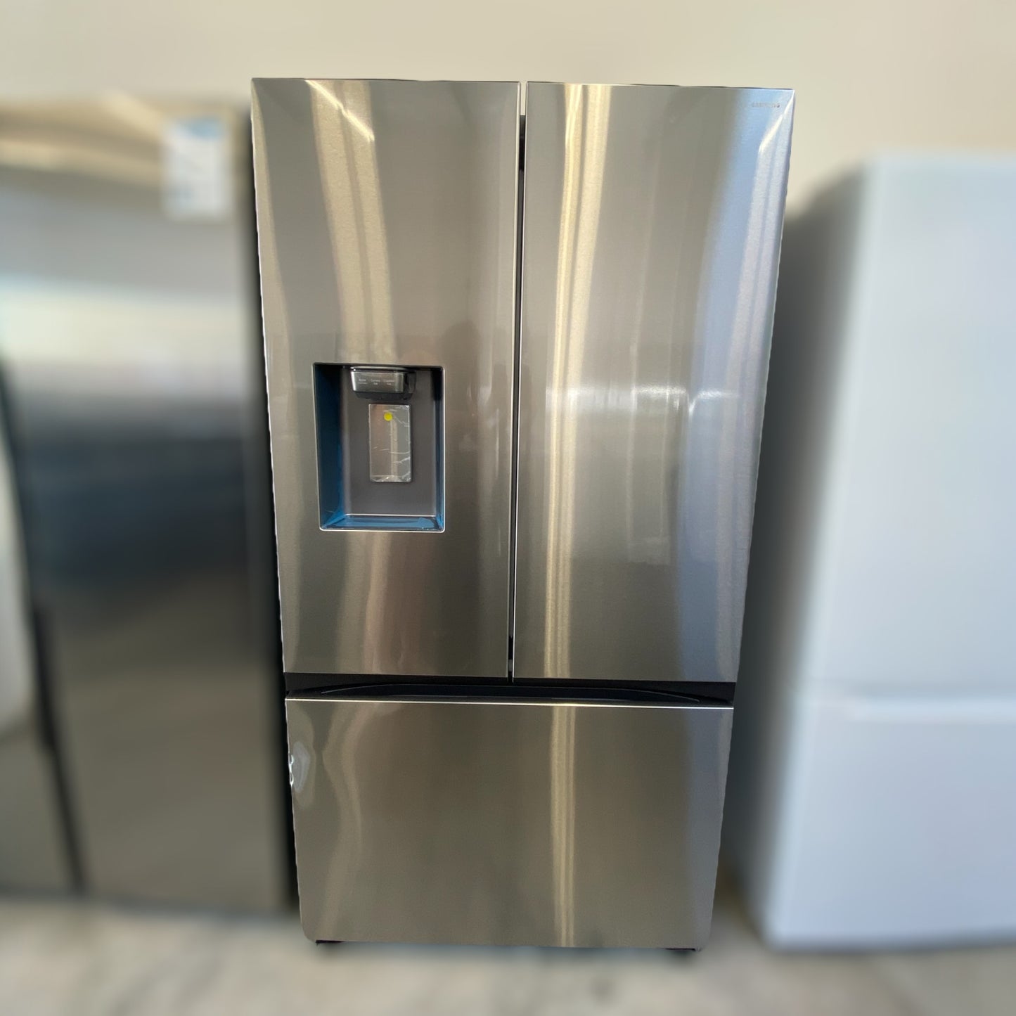 Samsung - RF32CG5B10SRAA - 31 Cu Ft Mega‑Capacity 3‑Door French‑Door Smart Refrigerator